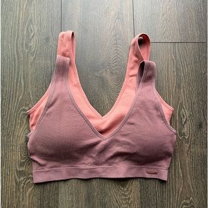 NWOT 2 Danskin bras